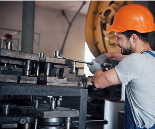 Servicios de mantenimiento industrial y fabricación 2